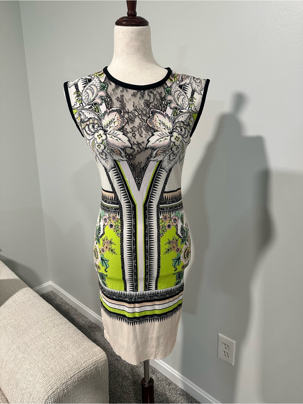 Roberto Cavalli Sleeveless Floral Lace-Detail Shift Dress